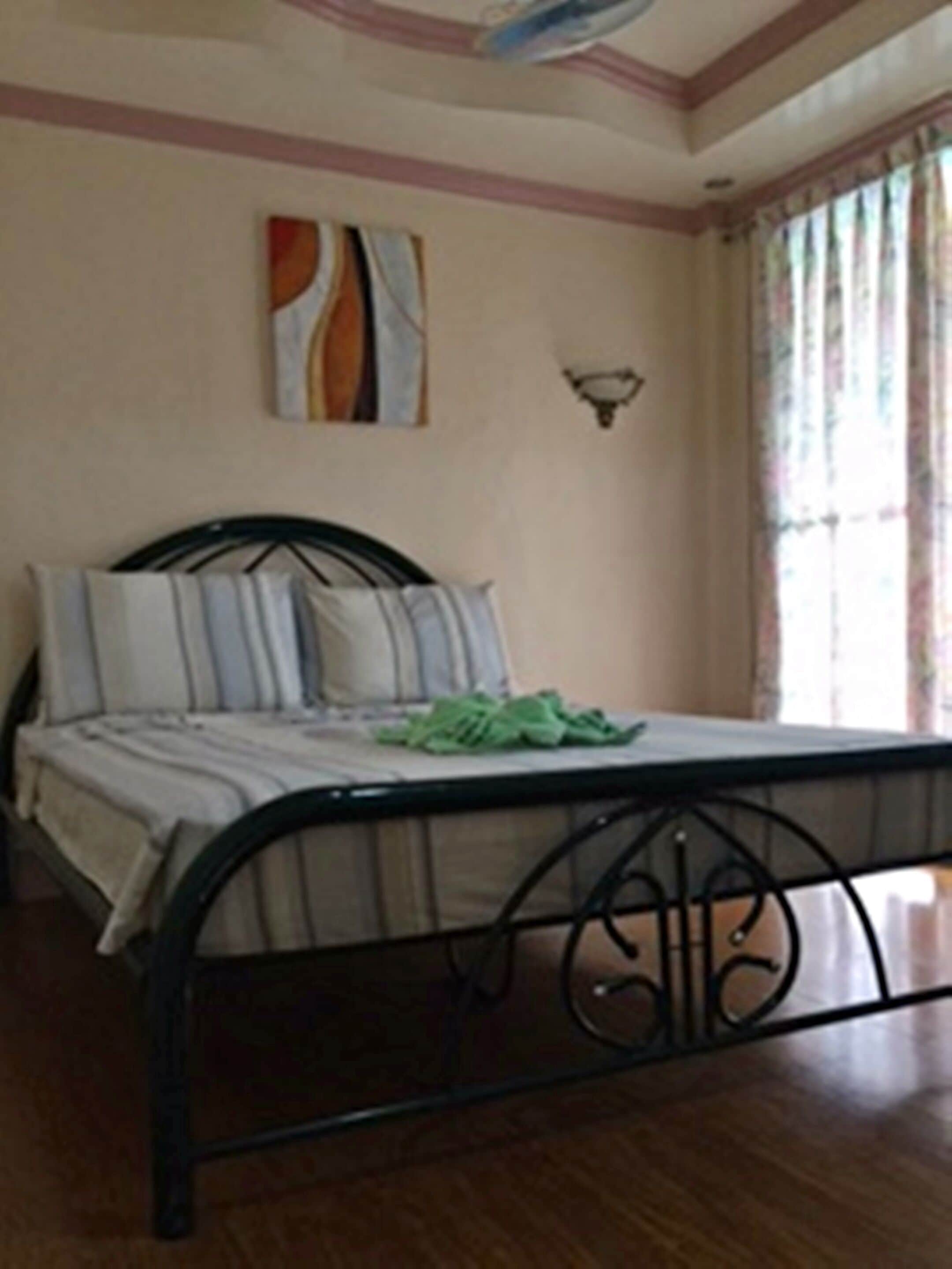 Habitación estándar, baño compartido (2) | Wifi gratis y ropa de cama 