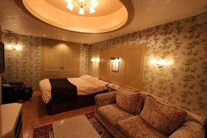 Free minibar items, free WiFi