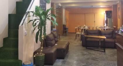 Amico Del Myanmar - Hostel