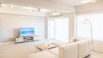 Luxury Villa | Living area | 60-inch flat-screen TV with digital channels, TV, Netflix