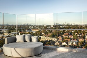 Terrace/patio - Crowne Plaza Sydney Burwood by IHG (Burwood)