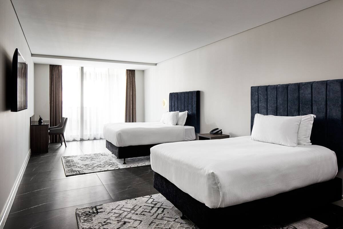 Egyptian cotton sheets, premium bedding, pillow-top beds, minibar