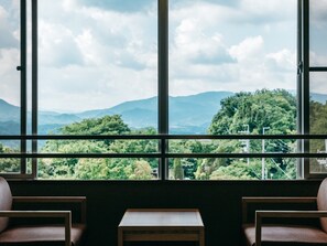 View from room - KAMENOI HOTEL TONDABAYASHI All-inclusive hotel (Tondabayashi)