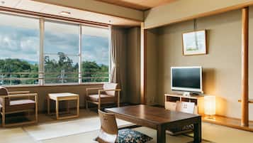 Japanese-style room B, Non Smoking | In-room safe, free WiFi