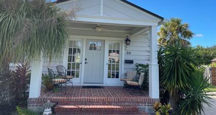 Close to the Beach and Downtown! Nestled near the Bridge of Lions.