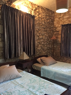 Traditional House, Non Smoking | Individually furnished, iron/ironing board, free WiFi, bed sheets