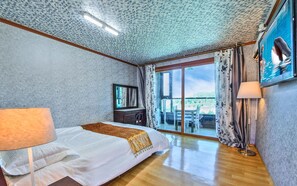 Double Room (403-404) | Free WiFi - Fairy Pension (Sokcho)