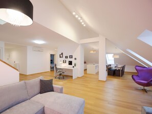 Living area - VIP Apartment (Ljubljana)