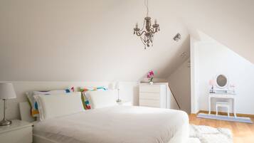 Apartment | 2 bedrooms, in-room safe, soundproofing, iron/ironing board