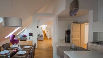 Apartment | Living area | Plasma TV