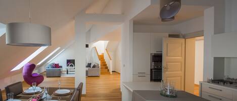 Apartment | Living area | Plasma TV