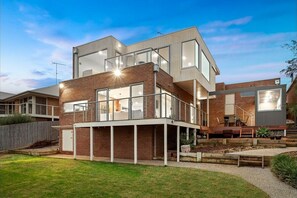 Exterior - Stunning House with Full Ocean Views (Ocean Grove)