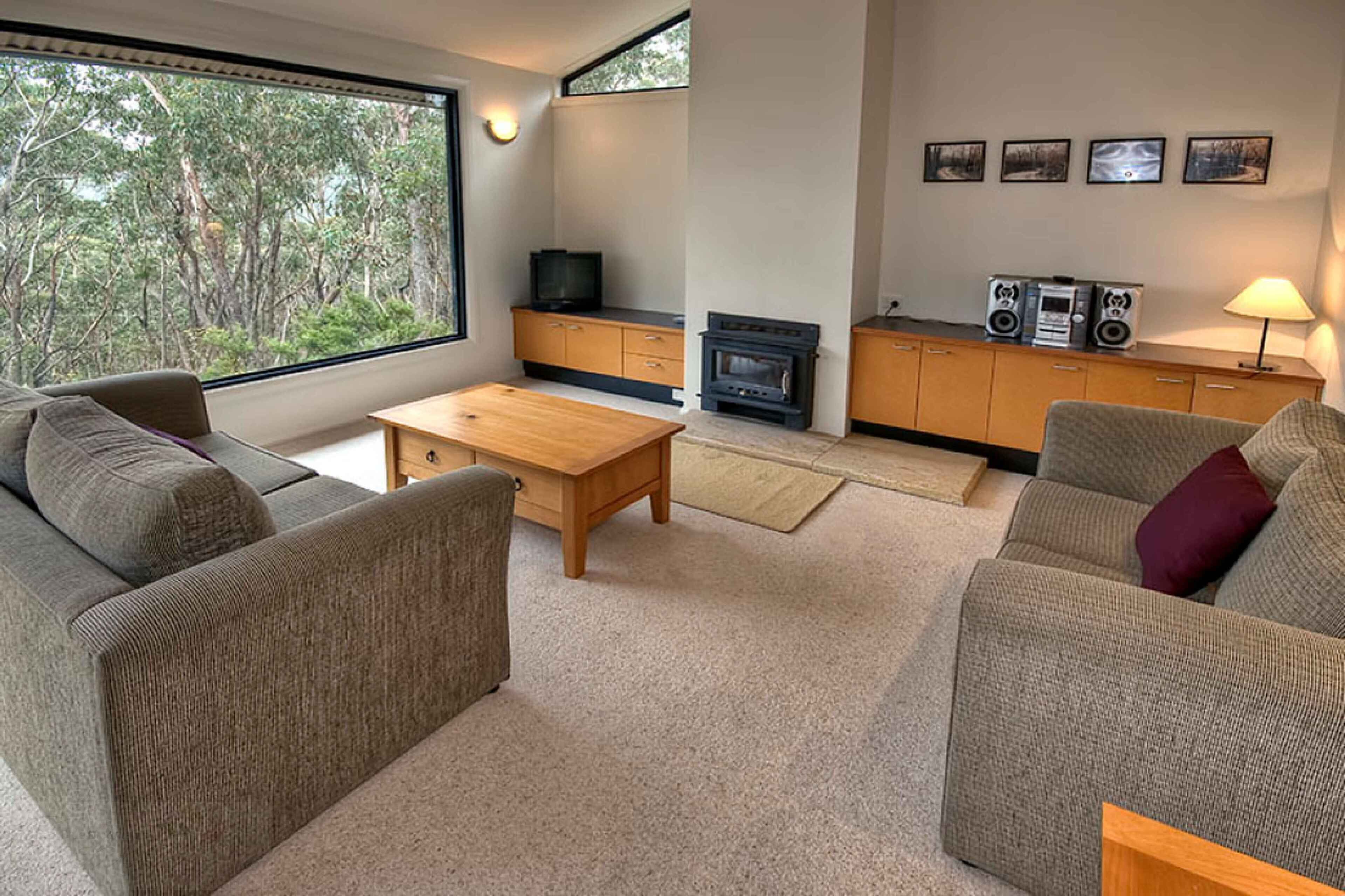 House, 3 Bedrooms | Living area | Flat-screen TV