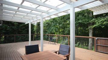 House, 1 Bedroom | Balcony