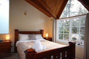 House, 3 Bedrooms | 3 bedrooms, iron/ironing board, free WiFi, bed sheets - Our Glenbogle (Medlow Bath)