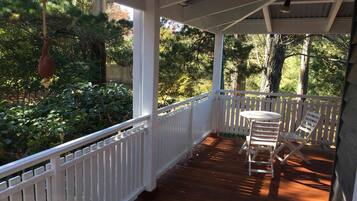 House, 3 Bedrooms | Balcony