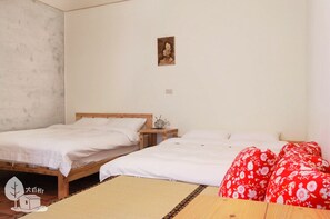 Classic Quadruple Room | Desk, blackout curtains, free WiFi, bed sheets - Inn By Tree (Zhuqi)