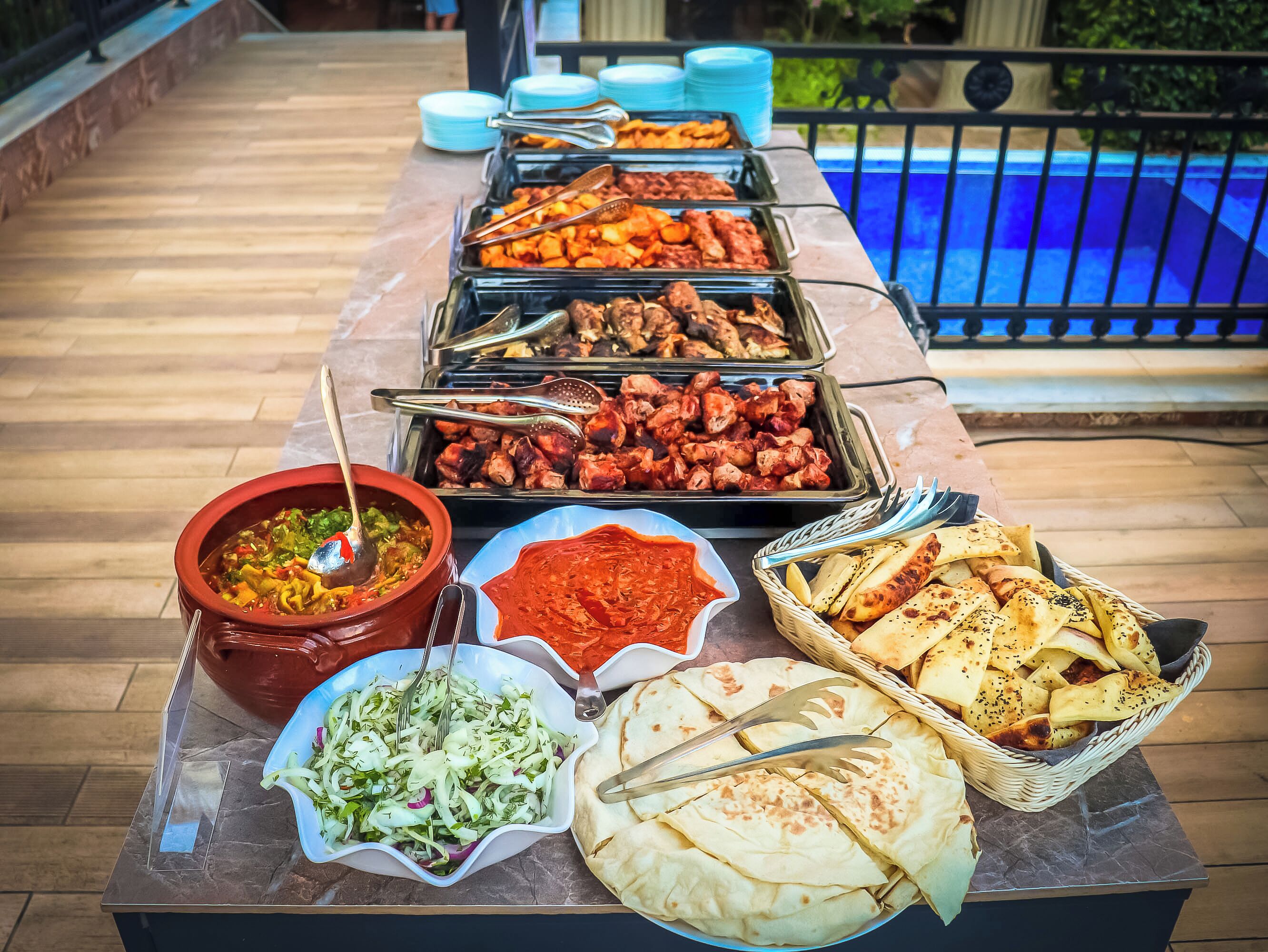 Comida y bebida