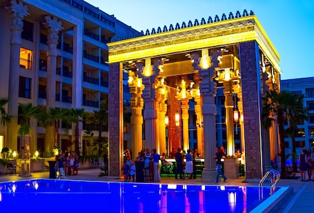 Poolside bar. Hotel Argisht Partez