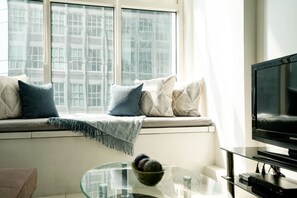 Luxury Loft | Living area - Indigo Ortigas @ Eton Emerald (Pasig)