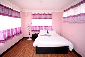 Quarto luxo | Escrivaninha, Wi-Fi de cortesia