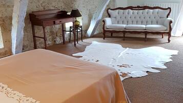 Double Room, Pool View | Egyptian cotton sheets, premium bedding, individually decorated