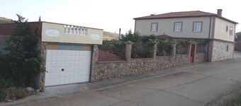The Great Family House