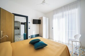 Superior Apartment, 1 Queen Bed with Sofa bed | 1 bedroom, desk, free WiFi, bed sheets - La Residenza Aparthotel (Maiori)