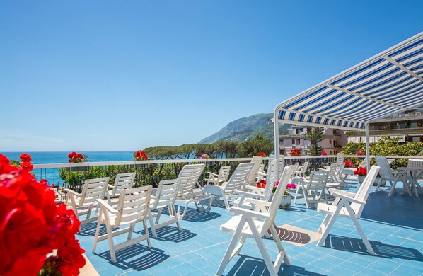 Terrace/patio - La Residenza Aparthotel (Maiori)