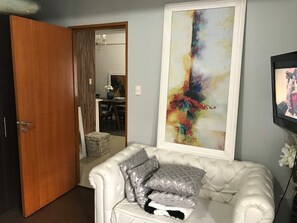 Living area - Away to the abode of heaven (Valenzuela)