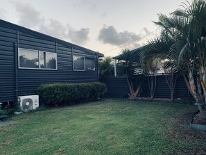 Exterior - Pratt Holiday Home (South Mackay)