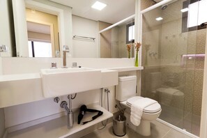 Apartment (1 Bedroom) | Bathroom - Lr1002 Top Notch Stay by Av. Paulista! (São Paulo)