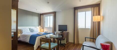 Appartement (0 Bedroom) | Fer et planche Ă repasser, Wi-Fi, literie fournie