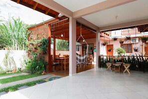 Restaurant - S5 Origin - Nice Suite With Balcony, View and AC (Palhoça)