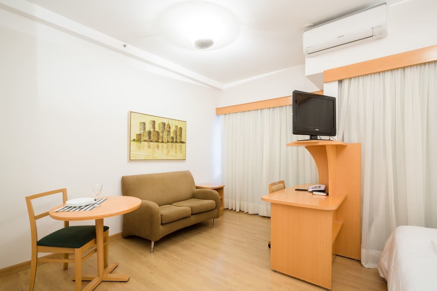 Apartamento (0 Bedroom) | Ferros/tábuas de passar roupa, berço de viagem, roupa de cama