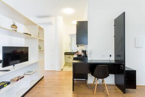 Apartment (0 Bedroom)