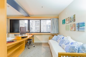 ์ํํธ (0 Bedroom) | ๋ค๋ฆฌ๋ฏธ/๋ค๋ฆฌ๋ฏธํ, ์นจ๋ ์ํธ