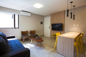 Appartement (1 Bedroom) | Salle de séjour