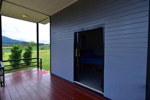 Chambre Familiale | Terrasse/Patio