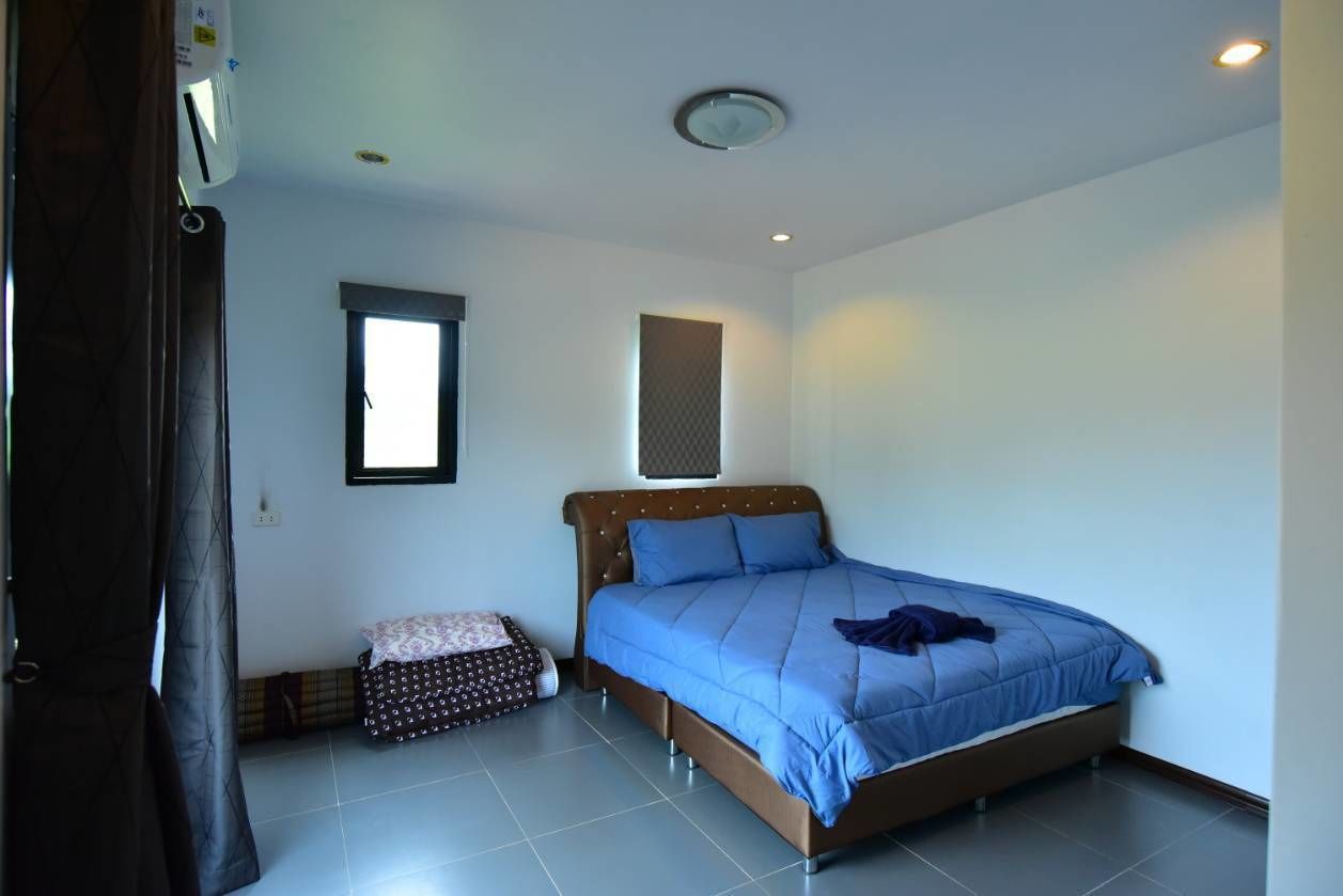 Family Room | Free rollaway beds, free WiFi