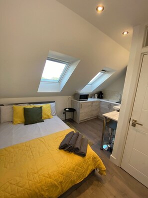 2 chambres, fer et planche Ă repasser, Wi-Fi, draps fournis
