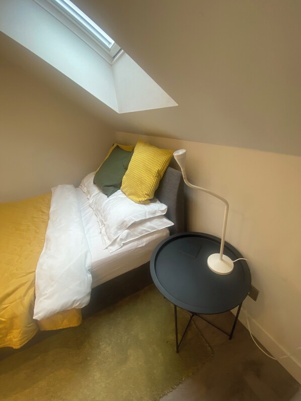 2 chambres, fer et planche Ă repasser, Wi-Fi, draps fournis