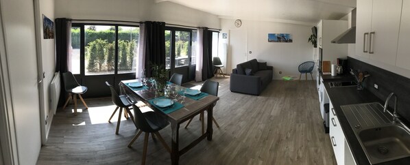 Cottage, Accessible, Ensuite (Elodie) | Restaurant - Gîtes du Frêne (Wattignies)