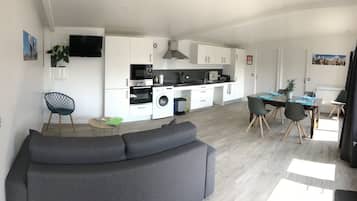 Cottage, Accessible, Ensuite (Elodie) | Lounge