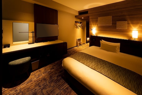 Double Room, Non Smoking | In-room safe, desk, blackout drapes, free WiFi. Shizutetsu Hotel Prezio Tokyo Tamachi