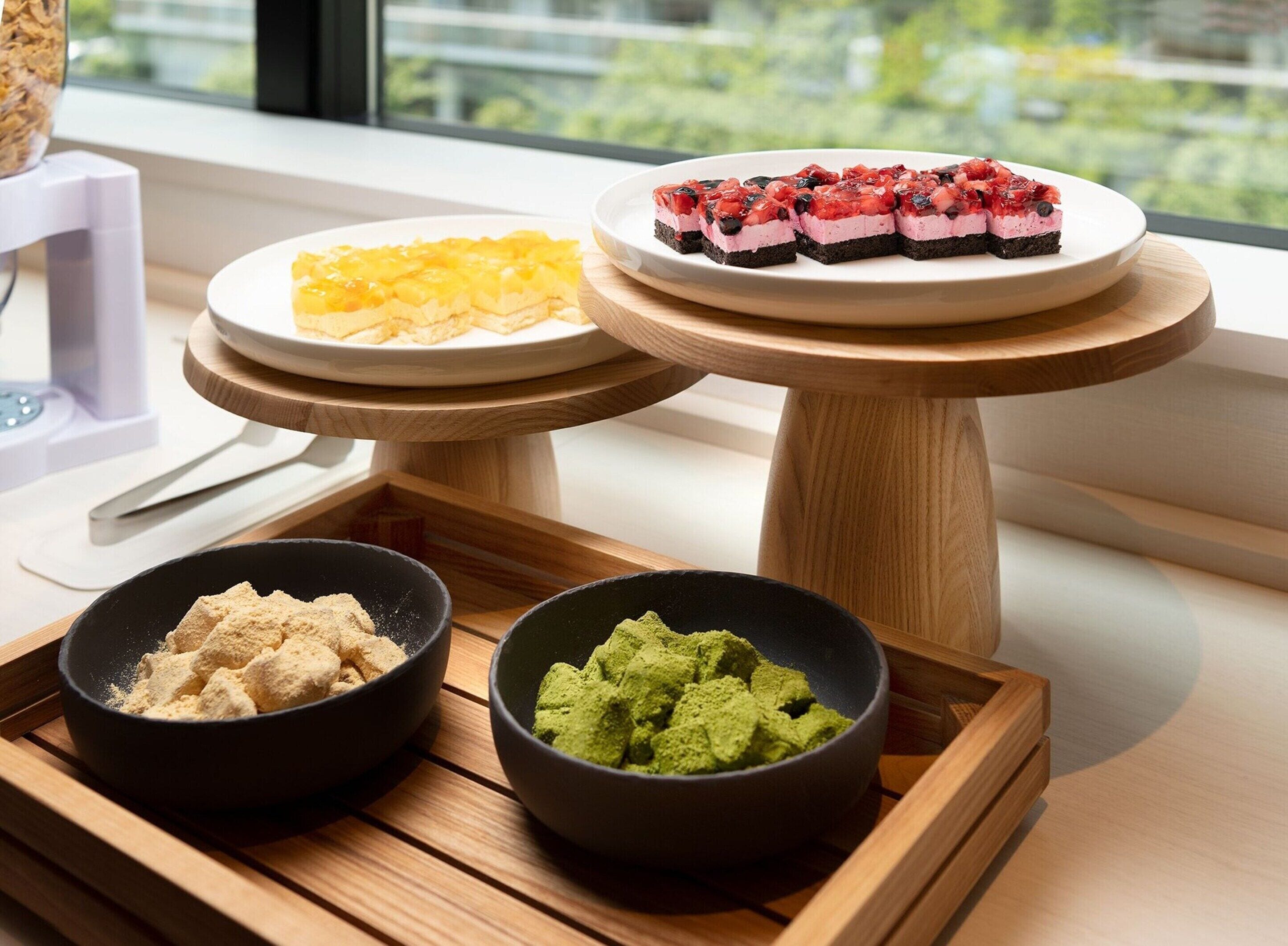 daily buffet breakfast (jpy 1600 per person)