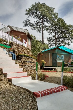 Fachada de la propiedad
