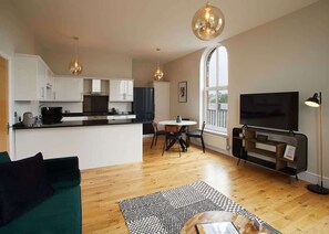 Flat-screen TV, fireplace, offices