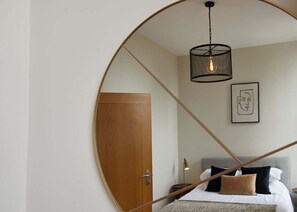 2 Schlafzimmer, Schreibtisch, Bügeleisen/Bügelbrett, kostenloses WLAN