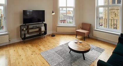 Artsbank Apartment Ar